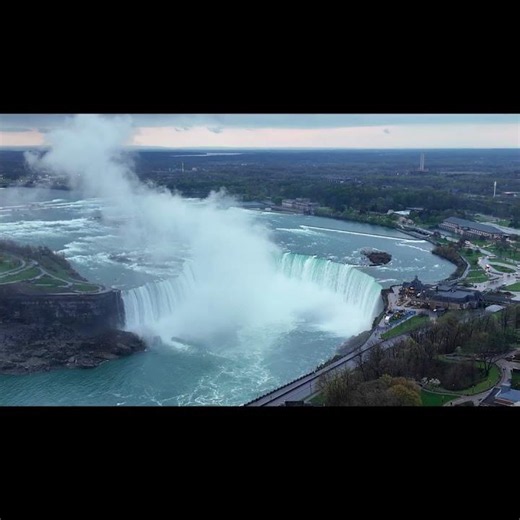 Niagara Falls looks INSANE in 4K 60fps! 🇨🇦