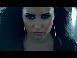 Demi Lovato - Heart Attack (4K)