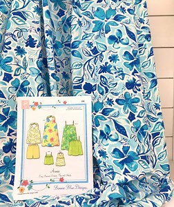 Fun fabric easy pattern = summer lovin’. The ‘Aimee’ pattern by Bonnie Blue Designs is an easy sew that doesn’t require buttons! It would look great in a top or dress in our cotton/Lycra knit in blue floral. Quick and simple for summer 🌞 https://farmhousefabrics.com/60-wide-organic-cotton-lycra-knit-printed-blue-floral https://farmhousefabrics.com/bonnie-blue-patterns-135-aimee-sizes-3-10 #girlssummerdress #girlstopandbottom #haltertopdresspattern #halterdress #sewingwithorganiccotton #sewingwi