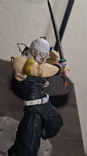 Posing Buzzmod Tengen Uzui #actionfigures #demonslayer #kimetsunoyaiba #tengenuzui #figure #toys
