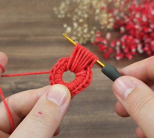 66K views · 1.5K reactions | There is nothing easier!!.. the easiest way to crochet a knitted flower motif #crochet #knitting #crochetflower | Fashion World | Facebook