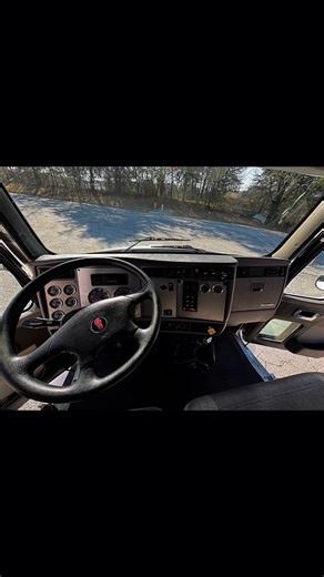 LOW MILES - call 865-342-2448 for more info! #kenworth #boxtruck #tennessee