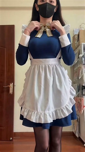 This cute maid outfit dance look is way better than your regular casual fit