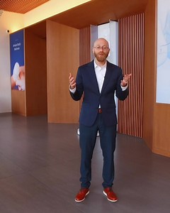 470K views | Meet Forward, a doctor’s office with unlimited visits at home or in-person, with no copays (ever!). For a limited time, you can join for $0 Initiation. Your membership includes a Sensor Kit for biometrics monitoring, 24/7 messaging with your doctor and care team, comprehensive labs taken at home, prescription delivery and more. Forward’s doctors are here for you at home or in-person. Join now! Offer ends today, May 15th → https://bit.ly/2YV67eY | Forward | Facebook