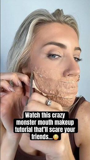 SCARY monster mouth makeup tutorial!! 😱🤯 #horror #scary #sfx #mua #makeup #art #artist #halloween