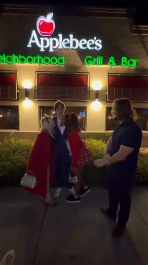 Warren Lotas on Instagram: "BLIND DATE: 2 single moms, 1 man - If you’d like to be considered for our next blind date, comment why you think you’re eligible below. You can’t be on parole, must have an active health insurance policy and can’t have any major damage to your daily driven vehicle. Disease-free preferred!"