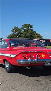 1961 Impala cruising, sounding good #classiccars