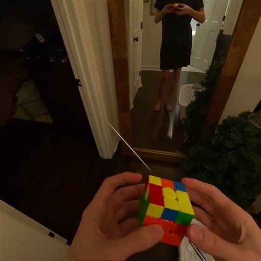 Solving a Rubik’s cube in vr through the vr camera