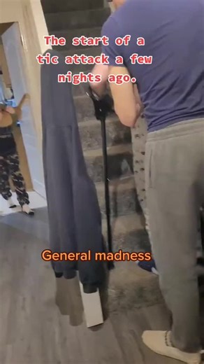 ⚠️motor tics and partial paralysis ⚠️ Nothing changes (this was a year...