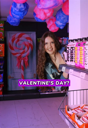 Cadoul perfect de Valentine’s Day chiar există. Dulciuri internaționale, combinații diferite și produse pe care nu le găsești în supermarketurile de la noi.Partea bună e că alegi doar bugetul. Avem box-uri de la 137 lei până la 495 lei, cu 10, 12, 15 sau 20 de produse. La Candy Land găsești toate dulciurile virale! Comandă online sau vino în magazinul nostru fizic din 📍Pipera.
