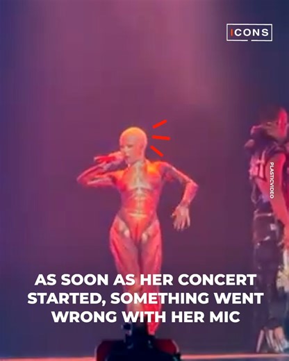 414K views · 722 reactions | “With or without a microphone, she knows how to stand out” during her song Kiss Me More, the singer noticed her microphone started failing and she made her desperation on stage clear. | Icons + | Facebook
