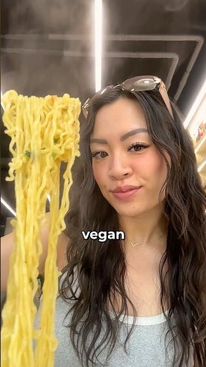 first time trying vegan ramen 🍜 korean convenience store