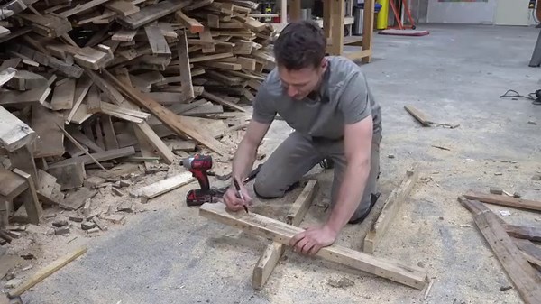 Farmhouse Dining Table Made Entirely from Pallets