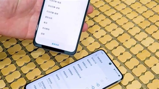 vivo新品性能升级，带来更流畅操作体验，搭载强劲处理器与全新系统优化，轻松应对多任务处理，游戏、拍照、观影皆畅快无阻，升级不止一步，使用更省心。