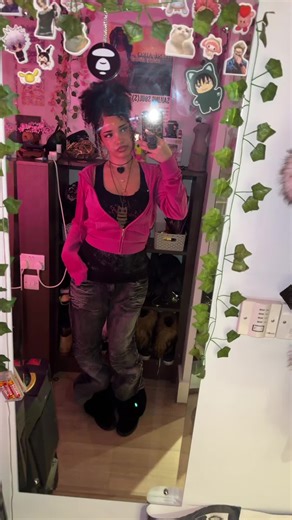 my poster fell down #ootd