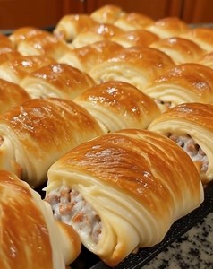 Warning: These little rolls caused a full-blown snack war in my house. 10/10 would make again.” | Dr Barbara O'neill Tips