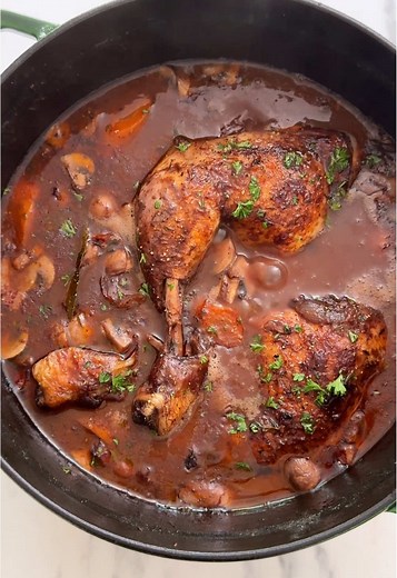 Coq au Vin: Budget-Friendly Recipe for Guests