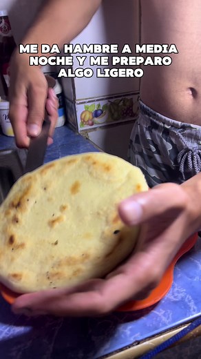 Antojitos de Media Noche: Sabores Venezolanos