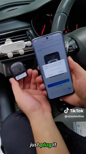 AD20PRO OBD Scanner: Real-time Car Diagnostics Device