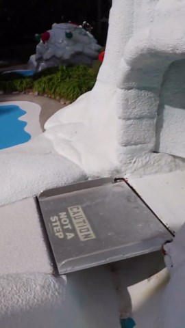 Mini golf hole in one at Disney World!