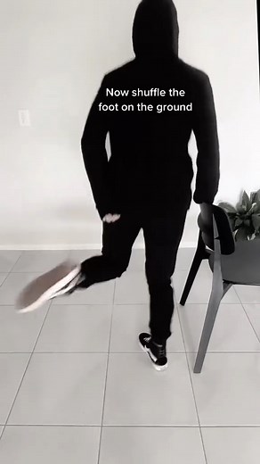 102K views · 4.1K reactions | Figure 8 Shuffle dance #starfacek2 #shuffledance #dance #tutorial #starfacek2 | Starface k2 | Facebook