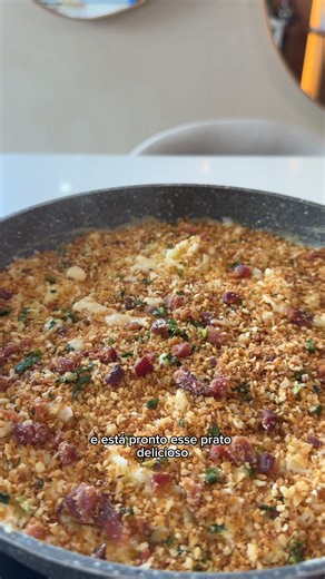 Cooktop de indução portátil = praticidade real na vida 🤩 A @day_zuchi amouuu seu cooktop, porque não precisa instalar, é leve, fácil de limpar e dá pra levar pra onde ela quiser, seja pra área externa, salão de festas e até pra acampar! Tem 6 funções prontas, timer, níveis de potência e ainda é super seguro. Além de clean, moderno e lindo, perfeito pra sua cozinha! 🥹🔥 E a melhor parte: está na promoção de R$ 399,90 por 10x de 19,99 sem entrada e sem juros ou à vista por R$ 199,90 🤯 Corre pra