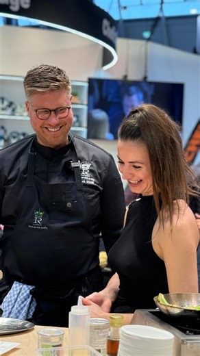 RUNGIS express GmbH on Instagram: "Was verbindet @clarahunger_ und R express? food. service. quality! 💚 #intergastra #foodservicequality #expressis"