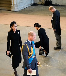Queen Elizabeth's Coffin Arrives at Palace of Holyroodhouse