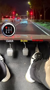 703K views · 4.8K reactions | A_video_teaches_you_the_basic_operation_of_manual_transmission_car! #drivingtips #facebookreelsviral #reelsfypシ #reelstrending #reelsfacebook #reelschallenge #Driving_ | Driving tips | Facebook