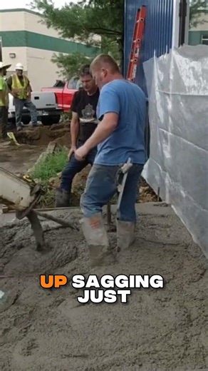 Don't let the sagging concrete throw off your screeding process. #shorts