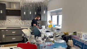 11 reactions | A beautiful kitchen splashback will become a focal point of the room Crystal Stone Splashbacks is a NEW range of ®CreoGlass splashbacks inspired by the beauty of nature, especially stones such as marble and onyx. GET A FREE ESTIMATE HERE : https://www.creoglass.co.uk/get-free-quote #kitchen #interiors #interior #decor #kitchengoals #kitcheninspo #kitchenideas #kitcheninspiration #interiordesigner #home #interiordesign | CreoGlass | Facebook