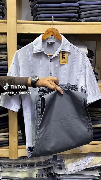 Boxy Button Down Shirt Outfit Ideas for Men