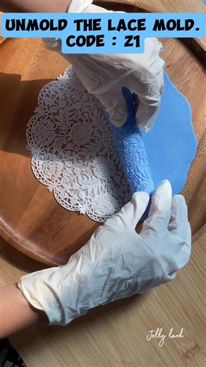 🍀 unmold the lace mold 🌿 #jellycakes #flowerjellycake #jelly #cakes #flowermold #siliconemold #siliconemould #flowermould #recipes #Jellymold #agaragarmold #mold #puddingmold #jellyland #cakemold #CapCut