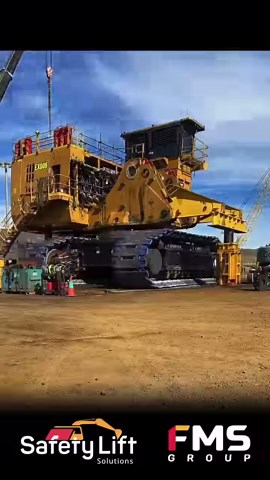 Safety Lift Solutions is supported by a full suite of qualified tradespeople, as well as engineers and project managers who plan and carry out our lifts safely and effectively 👌 SLS goes beyond state-of-the-art lifting solutions, utilising our DHPU/Mot