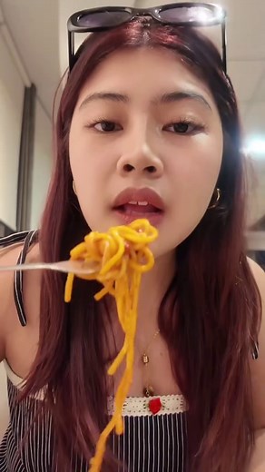 Jollibee Super Meal A: Chickenjoy, Spaghetti, Yumburger Combo
