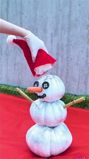 From Halloween pumpkins to Christmas snowman 🎃⛄✨ #diycraft #upcycle