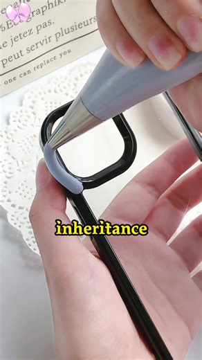 Inheritance Dispute: Family Meeting Drama Unfolds
