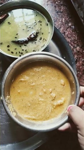 Hot rice with dal and alu chips #subscribe #food #grumpygravy #eatpretty