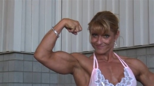 VintageIronQueens | Emery Miller - VIQ #femalemuscle #gymmotivation #femalebodybuilding #fbb #gymlife #gymgirly🔥❤️‍🔥 | Instagram