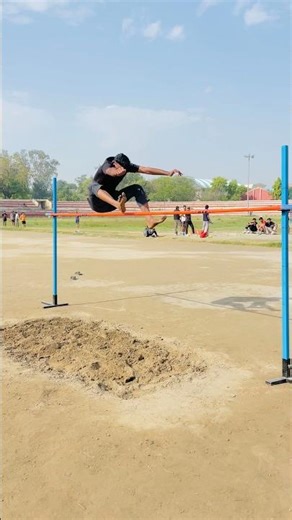 4.8 feet high jump 😱😱 delhi police join now con.9991708413 #highjump #jump #jumpheight #highlights