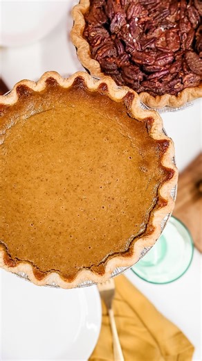 Doing the math on how many slices you get out of a pumpkin pie. What's your answer? | Lux Sucre Bakery & Cafe