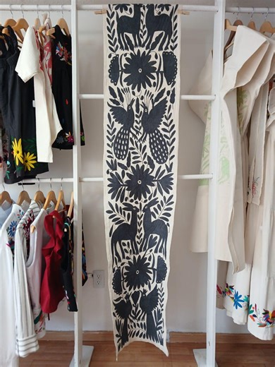 Beautiful Otomi Table Runner With Gray-toned Thread Embroidery - Etsy