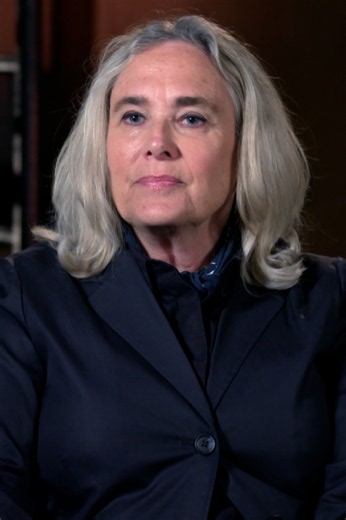 Fashion, mystery and power suits: The style of 'A Simple Favor'