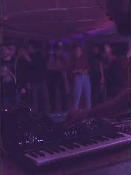 The bird is flying #electronicmusic #liveremix #techno #trippytechno