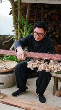 Traditional Homemade Magic | Extracting Ancient Paper from Dead Trees 📜🌳