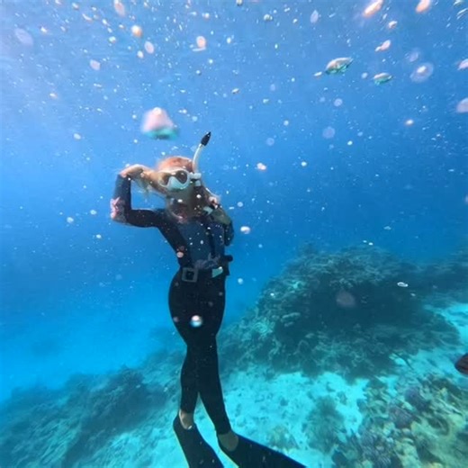 Lara on Instagram: "snorkeling girl"