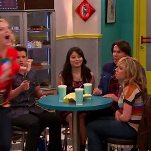 Remember when Emma Stone fangirled over the iCarly crew? | Remember When