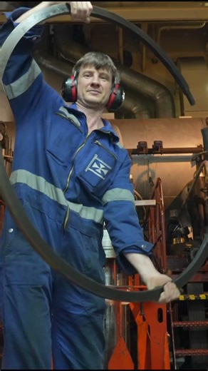 Куда ставим? В шапке профиля экскурсия по всему судну если хотите