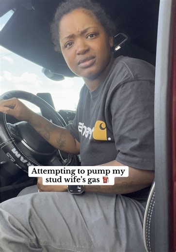 Couple's Hilarious Gas Pump Prank! 😂⛽️
