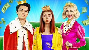 Suscribirte a RATATA: https://www.youtube.com/channel/UCWCImKDcawQHjmZiURnI80g?sub_confirmation=1 ¡Toda chica pobre sueña con estar en una familia rica para pasar de la quiebra a la riqueza! Pero solo una puede ser adoptada por la familia real, y esta es la heroína de nuestro nuevo video. ¡Todas las dificultades y soluciones a los problemas de una chica pobre en una familia de multimillonarios en nuestro nuevo video! Mira otros videos interesantes en RATATA: ¡Desafío ORO VS PLATA: https://youtu.